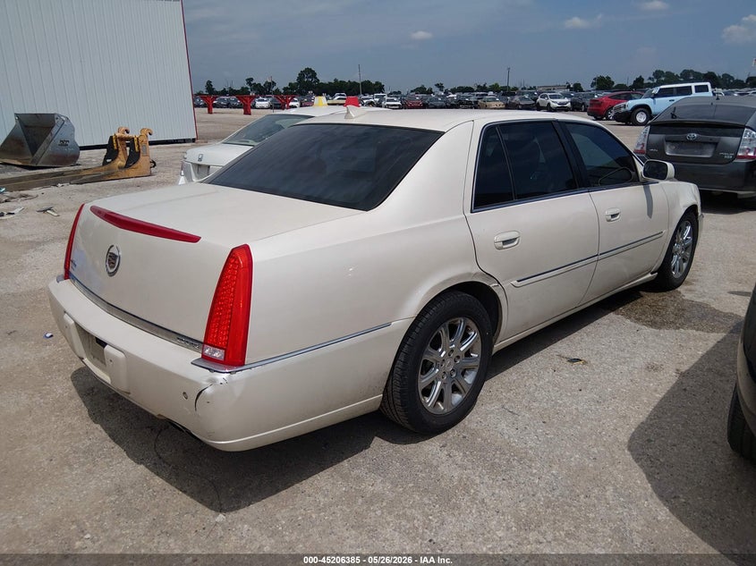 2011 Cadillac Dts VIN 1G6KD5E64BU109308 IAAI salvage auction — NORMAL WEAR, Original (Texas), sold $300 on 2026-09-29 (photo 4)