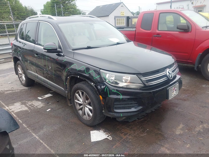 2017 Volkswagen Tiguan VIN WVGSV7AX2HK015142 IAAI salvage auction — FRONT & REAR, Salvage (Idaho), sold $1,450 on 2026-07-13 (photo 1)
