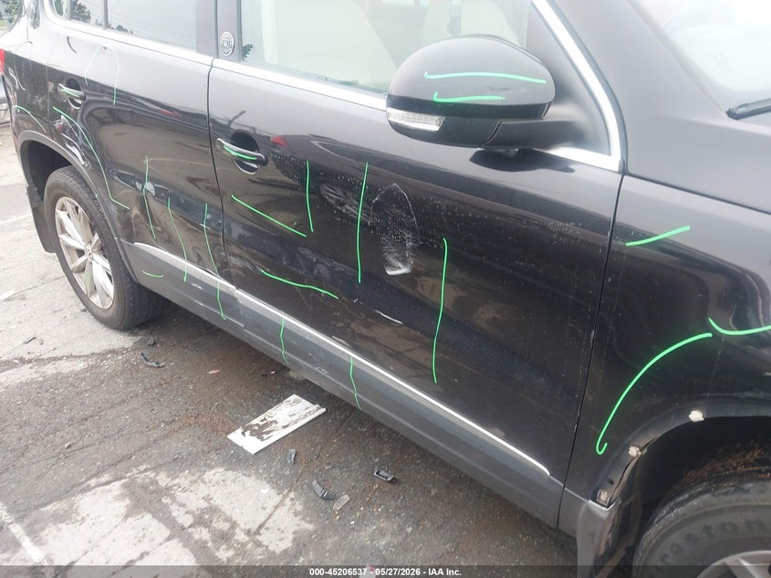 2017 Volkswagen Tiguan VIN WVGSV7AX2HK015142 IAAI salvage auction — FRONT & REAR, Salvage (Idaho), sold $1,450 on 2026-07-13 (photo 6)