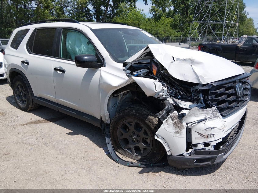 2023 Honda Pilot VIN 5FNYG1H67PB011182 IAAI salvage auction — RIGHT SIDE, Salvage (Indiana), sold $14,200 on 2026-07-31 (photo 1)