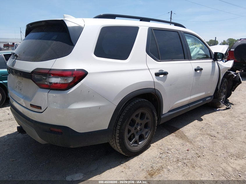 2023 Honda Pilot VIN 5FNYG1H67PB011182 IAAI salvage auction — RIGHT SIDE, Salvage (Indiana), sold $14,200 on 2026-07-31 (photo 4)