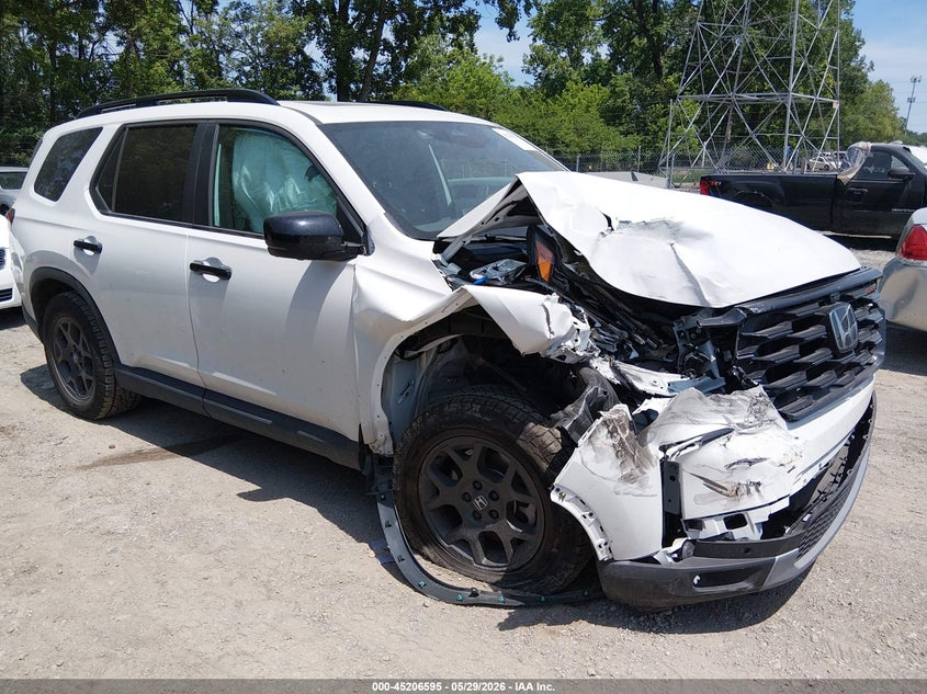 2023 Honda Pilot VIN 5FNYG1H67PB011182 IAAI salvage auction — RIGHT SIDE, Salvage (Indiana), sold $14,200 on 2026-07-31 (photo 6)