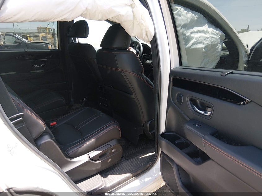 2023 Honda Pilot VIN 5FNYG1H67PB011182 IAAI salvage auction — RIGHT SIDE, Salvage (Indiana), sold $14,200 on 2026-07-31 (photo 8)