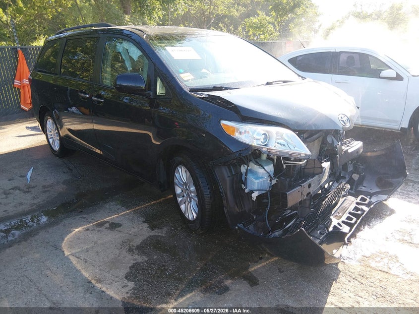 2015 Toyota Sienna VIN 5TDYK3DC5FS599471 IAAI salvage auction — FRONT END, Salvage (Kansas), sold $3,125 on 2026-07-08 (photo 1)