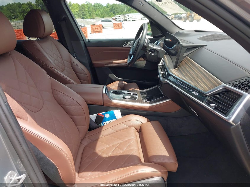 2025 BMW X5 VIN 5UX13EU01S9W95332 IAAI salvage auction — RIGHT REAR, Salvage (North Carolina), sold $31,800 on 2026-07-30 (photo 5)
