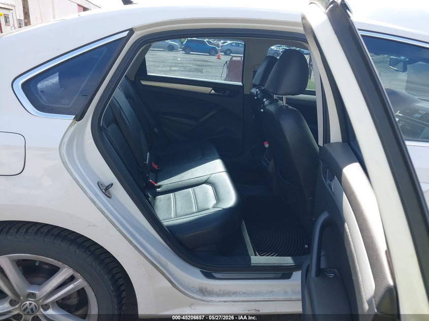 2012 Volkswagen Passat VIN 1VWBN7A33CC042951 IAAI salvage auction — FRONT END, Salvage (Oregon), sold $1,400 on 2026-07-09 (photo 8)