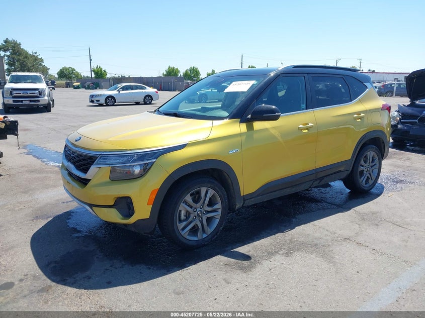 2021 Kia Seltos VIN KNDEUCAA9M7222956 IAAI salvage auction — RIGHT SIDE, Salvage (California), sold $4,000 on 2026-07-22 (photo 2)
