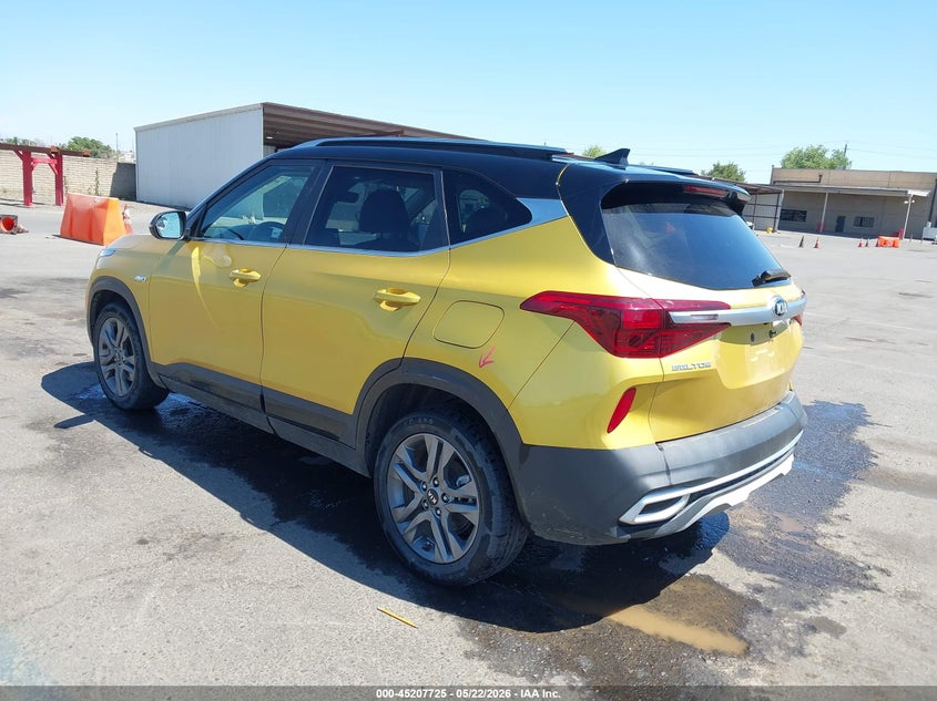 2021 Kia Seltos VIN KNDEUCAA9M7222956 IAAI salvage auction — RIGHT SIDE, Salvage (California), sold $4,000 on 2026-07-22 (photo 3)