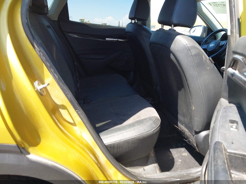 2021 Kia Seltos VIN KNDEUCAA9M7222956 IAAI salvage auction — RIGHT SIDE, Salvage (California), sold $4,000 on 2026-07-22 (photo 8)
