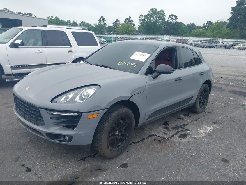 2017 Porsche Macan VIN WP1AA2A50HLB01247 IAAI salvage auction — REPOSSESSION, Salvage Title, sold $5,425 on 2026-08-12 (photo 2)