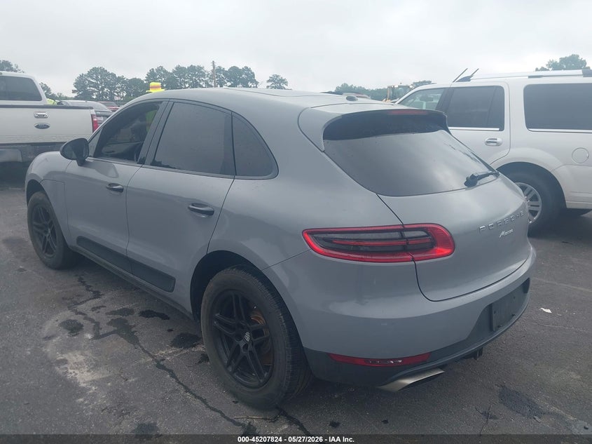 2017 Porsche Macan VIN WP1AA2A50HLB01247 IAAI salvage auction — REPOSSESSION, Salvage Title, sold $5,425 on 2026-08-12 (photo 3)