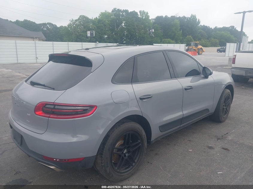 2017 Porsche Macan VIN WP1AA2A50HLB01247 IAAI salvage auction — REPOSSESSION, Salvage Title, sold $5,425 on 2026-08-12 (photo 4)