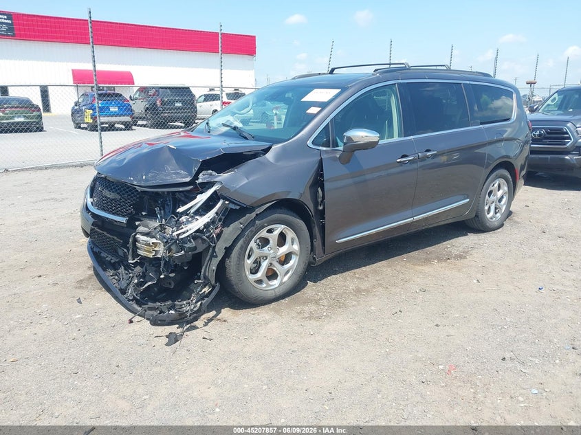 2022 Chrysler Pacifica VIN 2C4RC1GG1NR121978 IAAI salvage auction — FRONT END, Salvage Title, sold $3,750 on 2026-09-02 (photo 2)