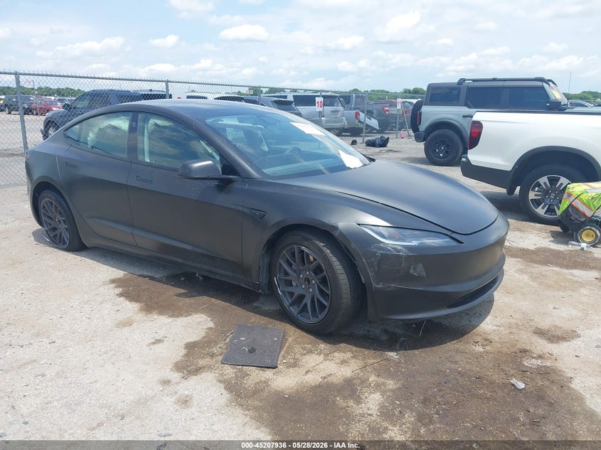 2025 Tesla Model 3 VIN 5YJ3E1EA7SF068161 IAAI salvage auction — RIGHT FRONT, Salvage Title, sold $11,250 on 2026-07-16 (photo 6)