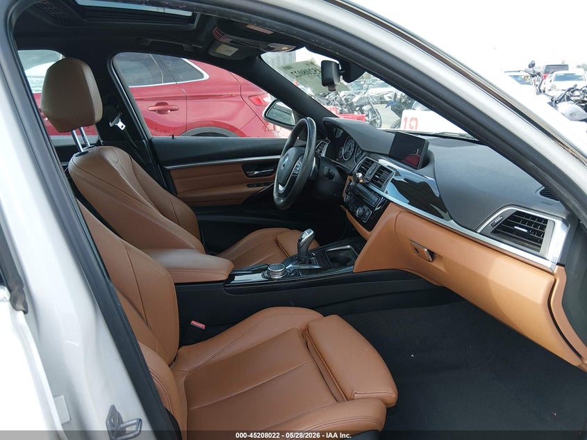 2016 BMW 3er VIN WBA8E9C52GK646989 IAAI salvage auction — FRONT END, Salvage Title, sold $2,600 on 2026-07-12 (photo 5)
