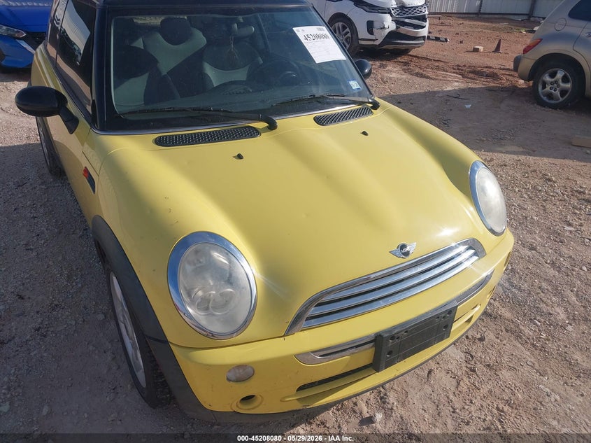 2005 Mini Cooper VIN WMWRC33505TK61557 IAAI salvage auction — HAIL, Original (Texas), sold $1,100 on 2026-07-09 (photo 6)