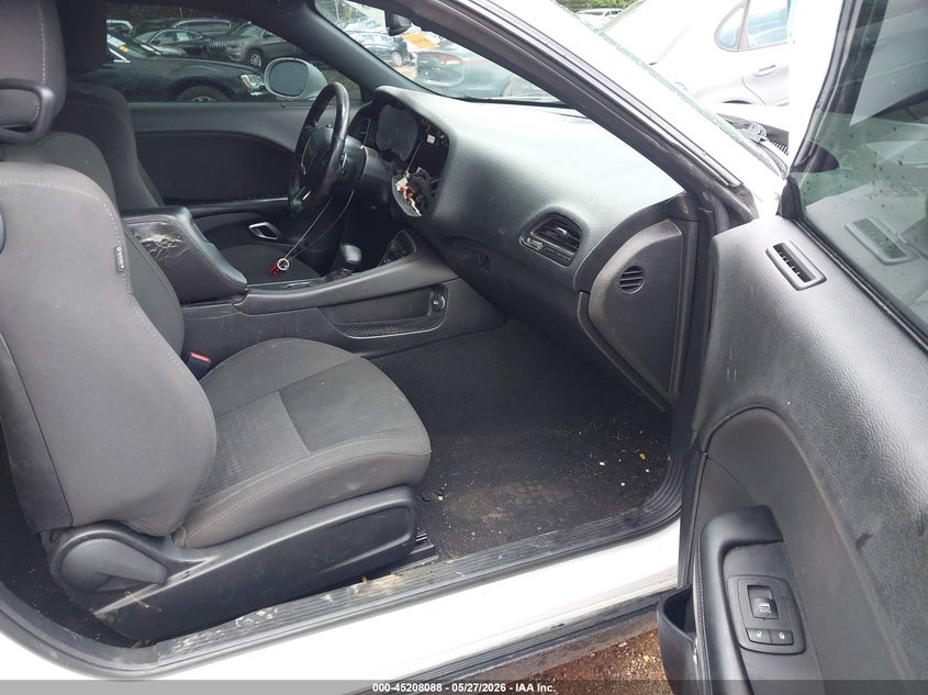 2019 Dodge Challenger VIN 2C3CDZBT4KH641488 IAAI salvage auction — FRONT & REAR, Salvage Title, sold $3,050 on 2026-07-22 (photo 5)