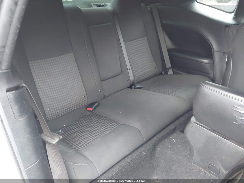 2019 Dodge Challenger VIN 2C3CDZBT4KH641488 IAAI salvage auction — FRONT & REAR, Salvage Title, sold $3,050 on 2026-07-22 (photo 8)