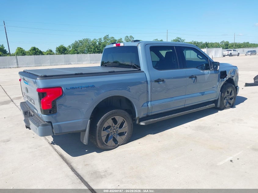 2023 Ford F-150 VIN 1FTVW1EL1PWG52517 IAAI salvage auction — RIGHT SIDE, Original (Texas), sold $16,300 on 2026-07-30 (photo 4)
