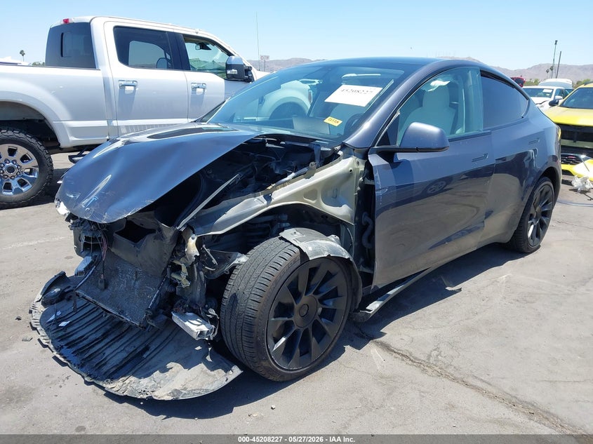 2021 Tesla Model y VIN 5YJYGDEE7MF245721 IAAI salvage auction — LEFT FRONT, Salvage Title, sold $6,550 on 2026-07-14 (photo 2)