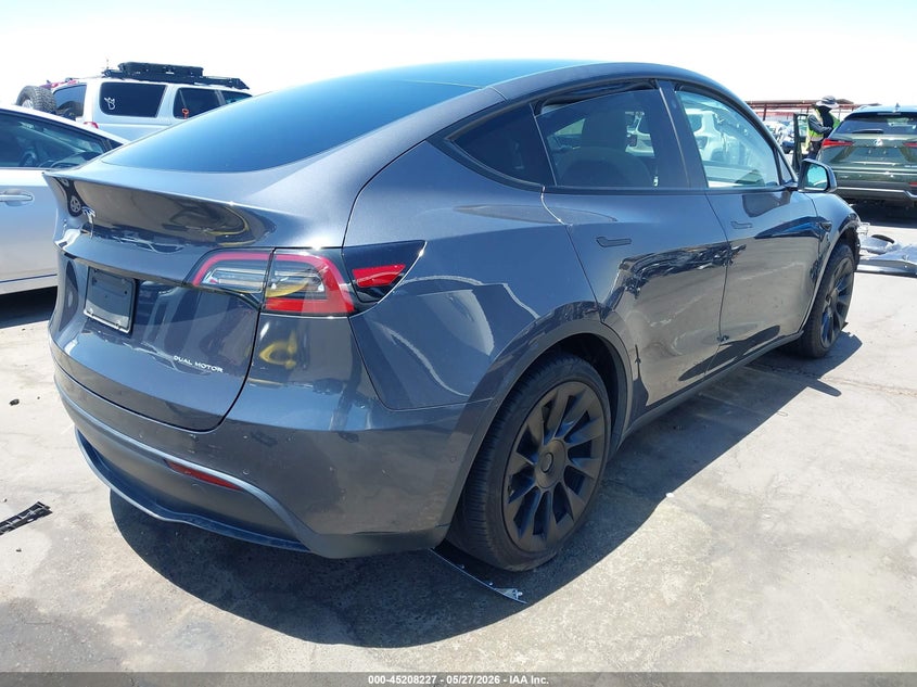 2021 Tesla Model y VIN 5YJYGDEE7MF245721 IAAI salvage auction — LEFT FRONT, Salvage Title, sold $6,550 on 2026-07-14 (photo 4)