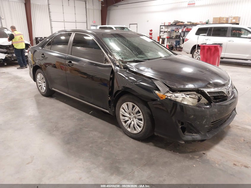 2014 Toyota Camry VIN 4T4BF1FK2ER337633 IAAI salvage auction — FRONT & REAR, Salvage (Colorado), sold $800 on 2026-07-25 (photo 1)