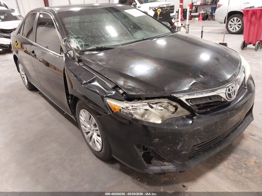 2014 Toyota Camry VIN 4T4BF1FK2ER337633 IAAI salvage auction — FRONT & REAR, Salvage (Colorado), sold $800 on 2026-07-25 (photo 6)