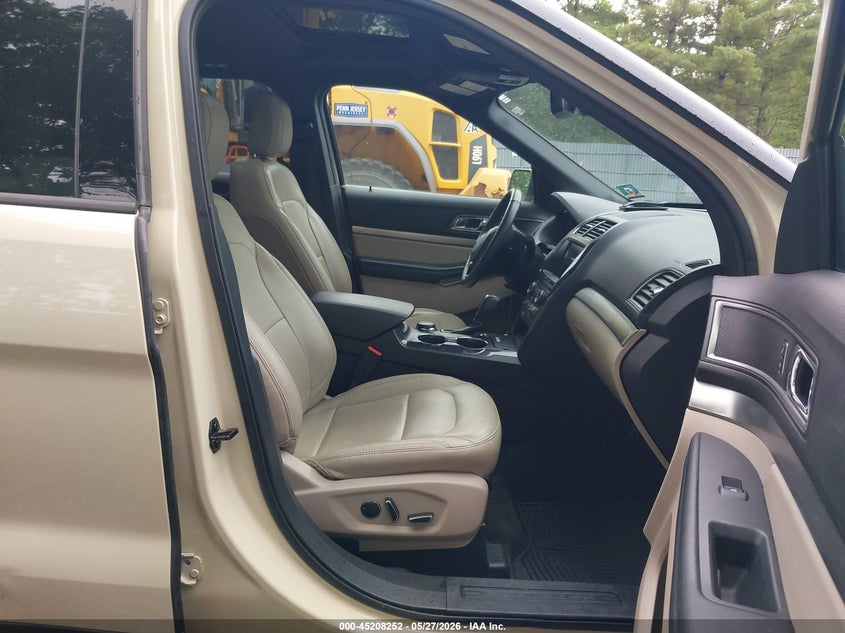 2018 Ford Explorer VIN 1FM5K8D80JGA95114 IAAI salvage auction — FRONT & REAR, Salvage (New Jersey), sold $3,200 on 2026-08-01 (photo 5)