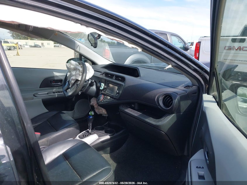 2012 Toyota Prius c VIN JTDKDTB31C1012209 IAAI salvage auction — RIGHT FRONT, Salvage Title, sold $575 on 2026-07-29 (photo 5)