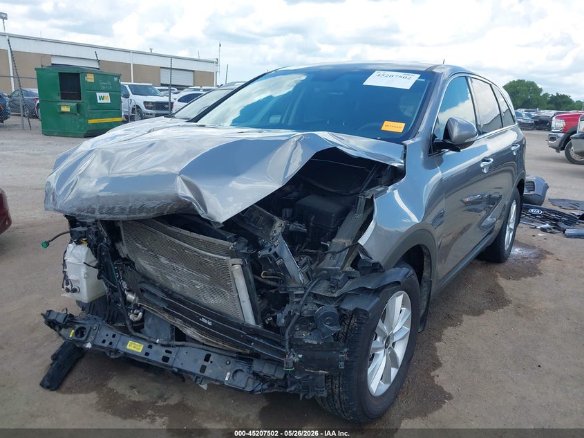 2019 Kia Sorento VIN 5XYPG4A34KG516420 IAAI salvage auction — FRONT & REAR, Salvage (Oklahoma), sold $900 on 2026-07-08 (photo 2)