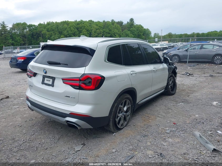 2022 BMW X3 VIN 5UX53DP06N9K62911 IAAI salvage auction — RIGHT FRONT, Salvage Title, sold $17,000 on 2026-07-21 (photo 4)
