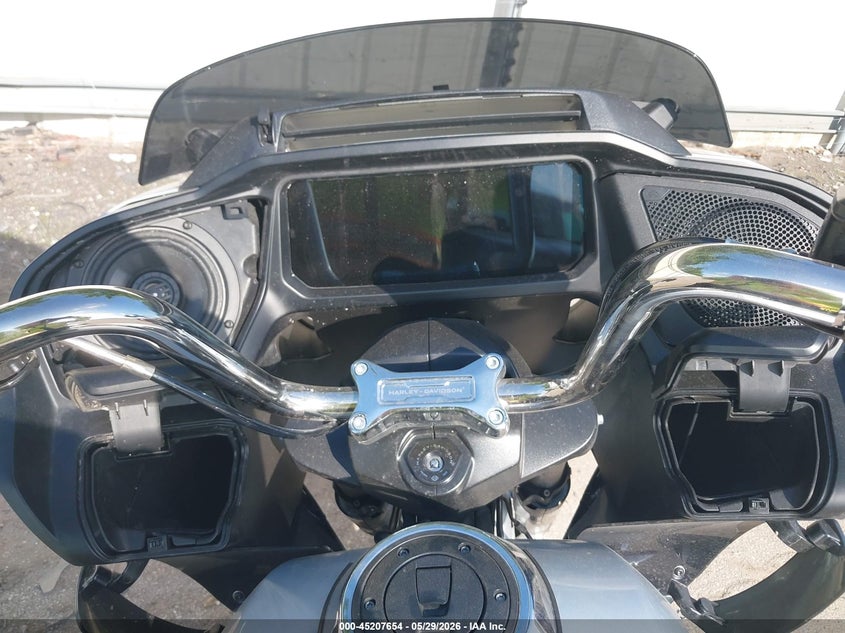 2024 Harley-davidson Road glide VIN 1HD1KH711RB606953 IAAI salvage auction — SIDE, Salvage Title, sold $9,650 on 2026-08-19 (photo 7)