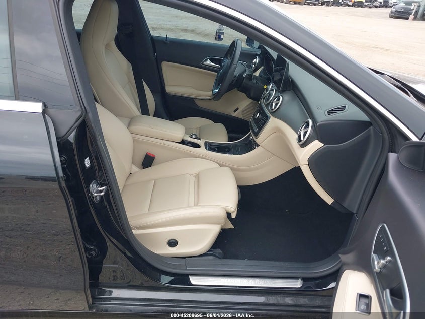 2019 Mercedes-benz Cla-klasse VIN WDDSJ4EB8KN723789 IAAI salvage auction — REAR END, Salvage Title, sold $6,550 on 2026-07-07 (photo 5)