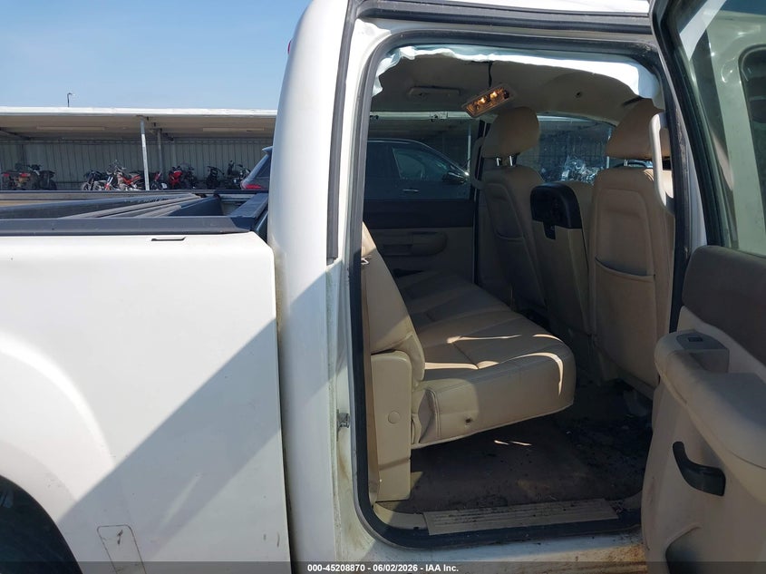 2012 Gmc SIERRA VIN 3GTP1VE01CG200693 IAAI salvage auction — ROLLOVER, Salvage Title, sold $1,200 on 2026-07-29 (photo 8)