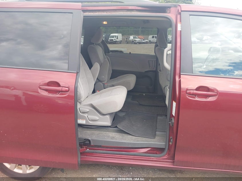2016 Toyota Sienna VIN 5TDJK3DC8GS137926 IAAI salvage auction — REAR END, Salvage Title, sold $3,650 on 2026-07-24 (photo 8)