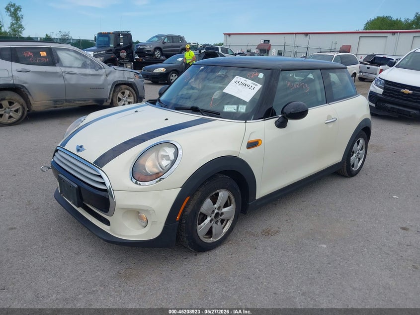 2014 Mini Hard top VIN WMWXM5C5XET935617 IAAI salvage auction — RIGHT SIDE, Salvage Title, sold $600 on 2026-07-24 (photo 2)