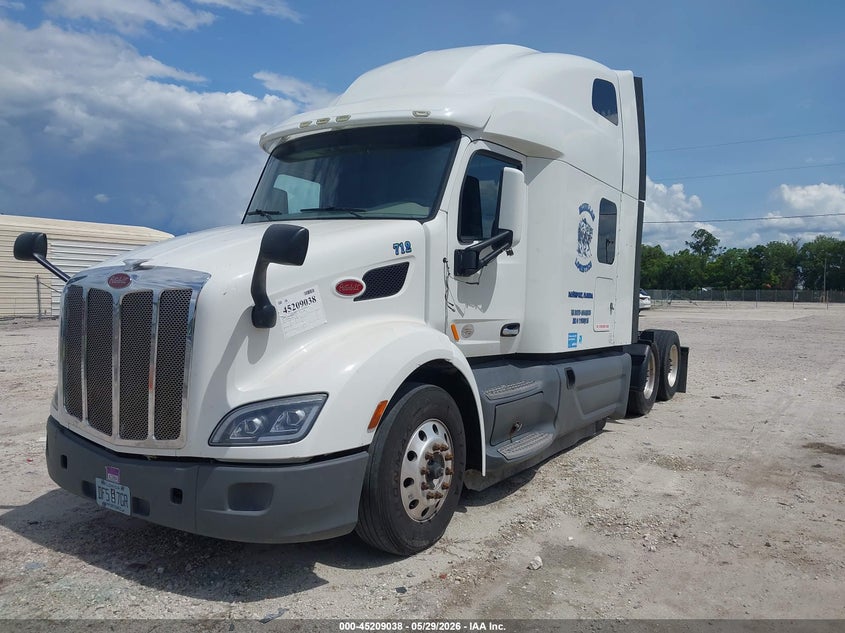 2020 Peterbilt 579 VIN 1XPBDP9X3LD689114 IAAI salvage auction — UNKNOWN, Clear (Florida), sold $4,250 on 2026-07-22 (photo 2)