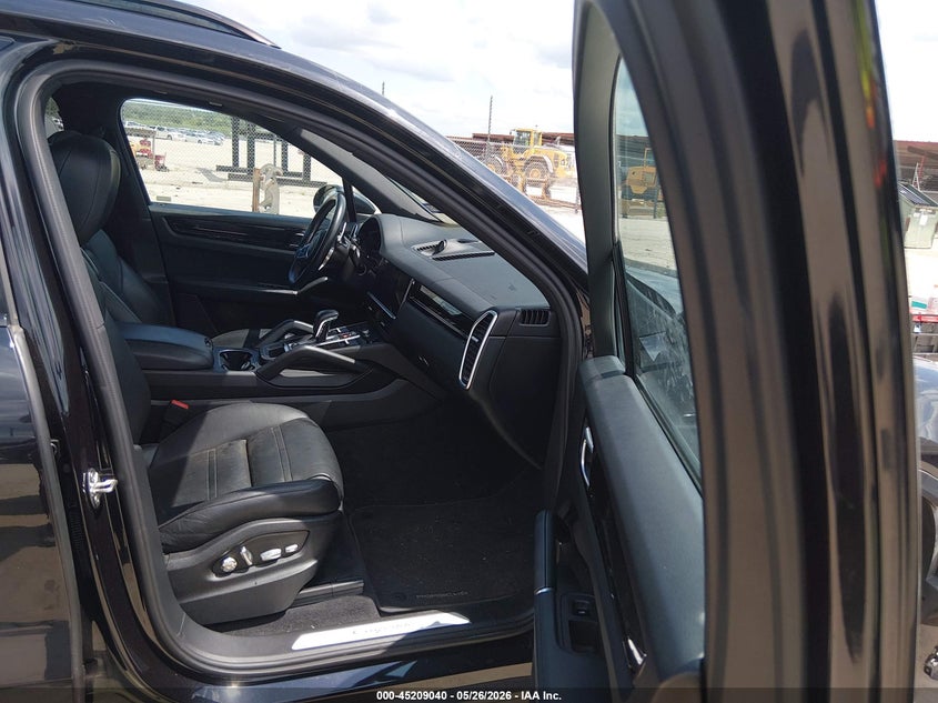 2019 Porsche Cayenne VIN WP1AA2AY3KDA05463 IAAI salvage auction — FRONT END, Original (Texas), sold $13,400 on 2026-07-28 (photo 5)