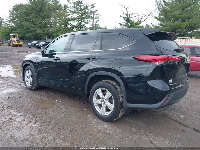 2022 Toyota Highlander VIN 5TDBZRBH0NS566332 IAAI salvage auction — RIGHT FRONT, Salvage (Pennsylvania), sold $9,000 on 2026-07-28 (photo 3)