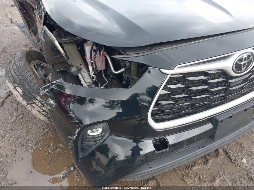 2022 Toyota Highlander VIN 5TDBZRBH0NS566332 IAAI salvage auction — RIGHT FRONT, Salvage (Pennsylvania), sold $9,000 on 2026-07-28 (photo 6)