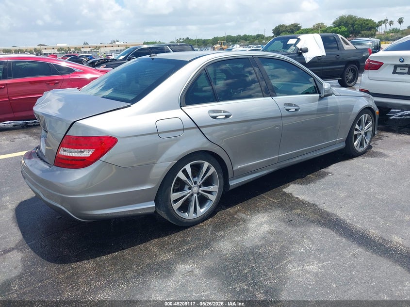 2013 Mercedes-benz VIN WDDGF4HBXDA828178 IAAI salvage auction — LEFT SIDE, Salvage Title, sold $375 on 2026-07-09 (photo 4)
