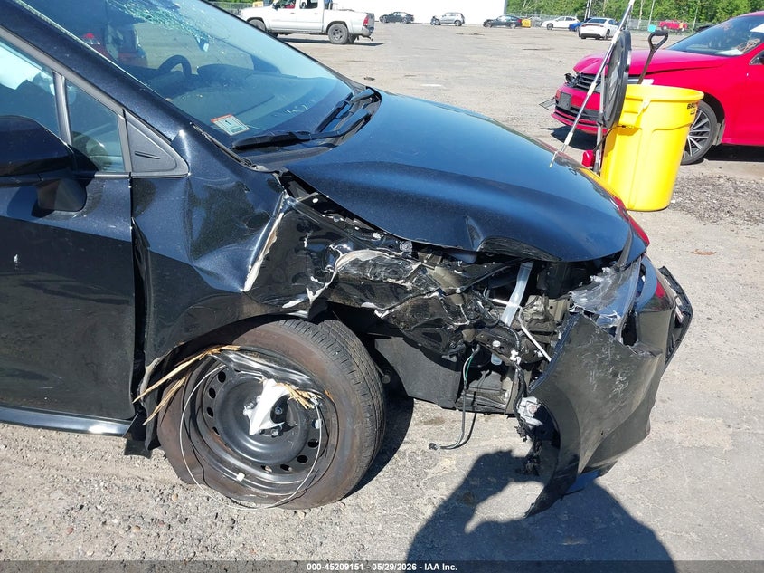 2026 Toyota Corolla VIN 5YFB4MDE9TP406993 IAAI salvage auction — RIGHT FRONT, Salvage (Massachusetts), sold $4,600 on 2026-07-31 (photo 6)
