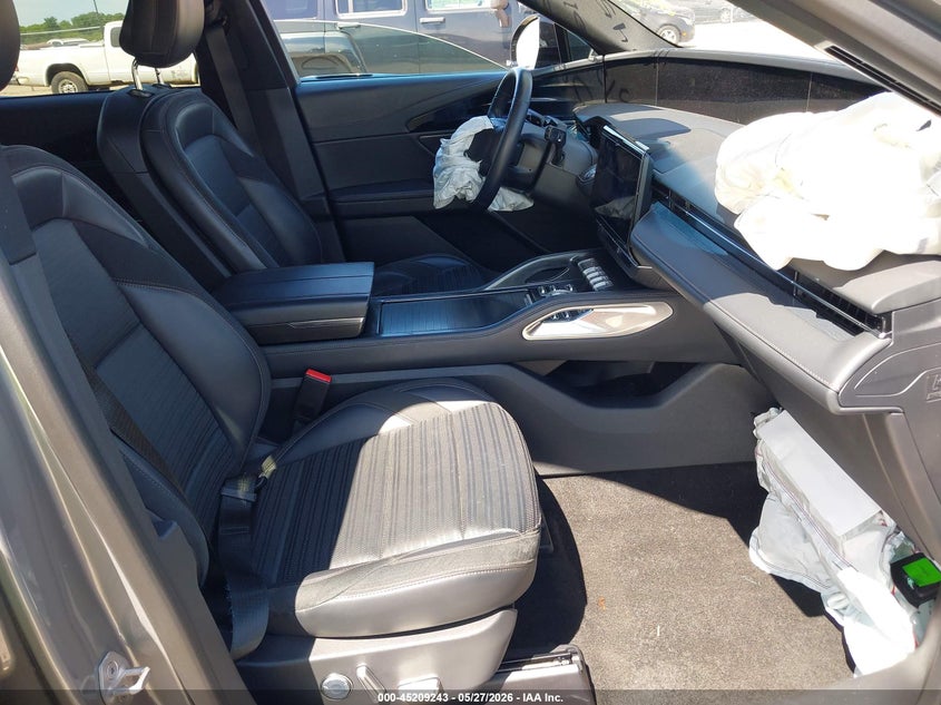 2024 Lincoln Nautilus VIN 5LMPJ8KA0RJ785345 IAAI salvage auction — FRONT END, Salvage Title, sold $11,000 on 2026-07-25 (photo 5)