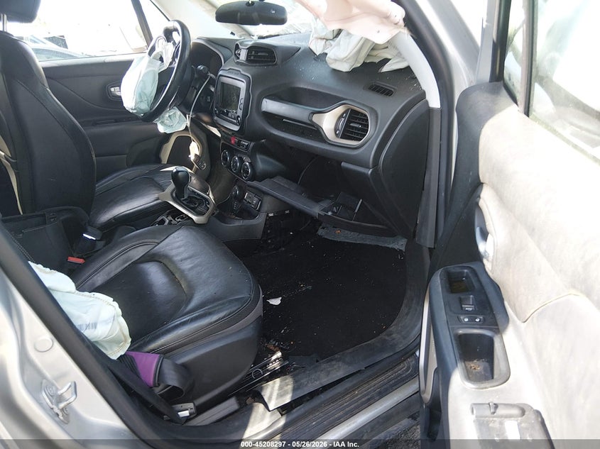 2016 Jeep Renegade VIN ZACCJBDT7GPC75668 IAAI salvage auction — FRONT END, Wait Title, sold $400 on 2026-08-20 (photo 5)