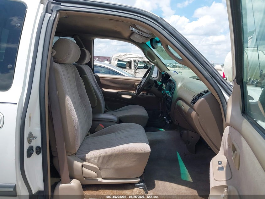 2002 Toyota Tundra VIN 5TBRT34122S236712 IAAI salvage auction — RIGHT FRONT, Original (Texas), sold $2,200 on 2026-07-09 (photo 5)