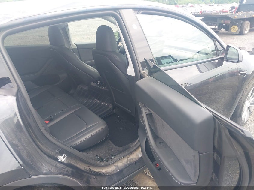 2024 Tesla Model y VIN 7SAYGDED9RF017950 IAAI salvage auction — REAR END, Salvage - Greater Than 75% (Maryland), sold $8,400 on 2026-07-23 (photo 8)
