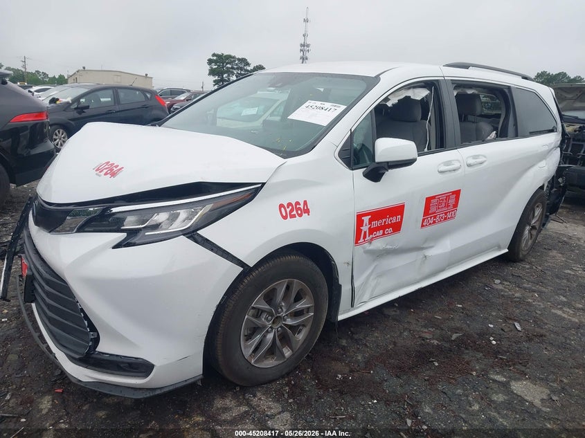 2022 Toyota Sienna VIN 5TDKSKFCXNS044043 IAAI salvage auction — FRONT & REAR, Salvage (Georgia), sold $5,400 on 2026-07-22 (photo 2)