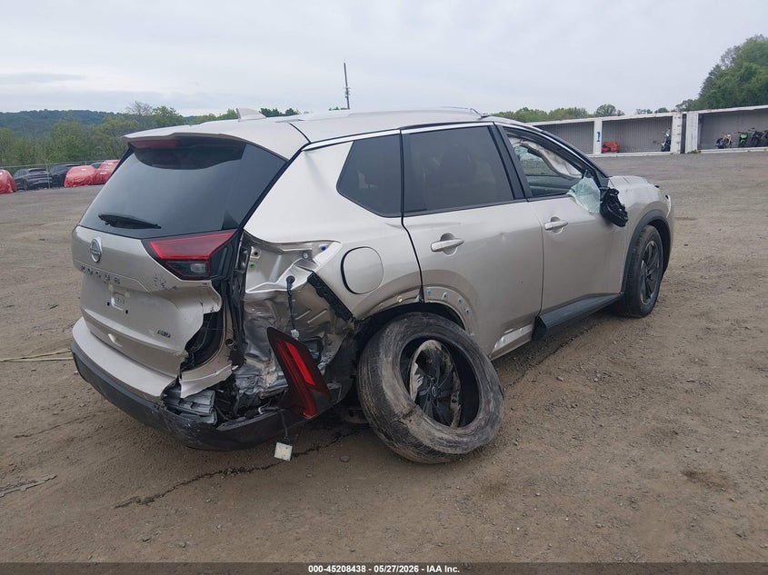 2026 Nissan Rogue VIN JN8BT3BB7TW370951 IAAI salvage auction — RIGHT REAR, Salvage Title, sold $2,550 on 2026-07-23 (photo 4)