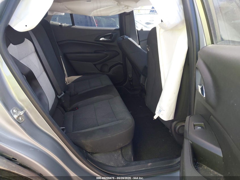 2024 Chevrolet Trax VIN KL77LFE20RC230245 IAAI salvage auction — FRONT & REAR, Salvage Title, sold $550 on 2026-07-07 (photo 8)