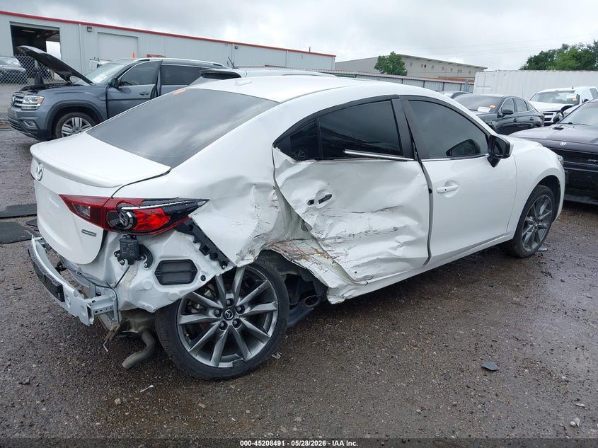 2018 Mazda 3 VIN 3MZBN1V31JM234081 IAAI salvage auction — SIDE, Salvage Title, sold $2,350 on 2026-08-25 (photo 4)